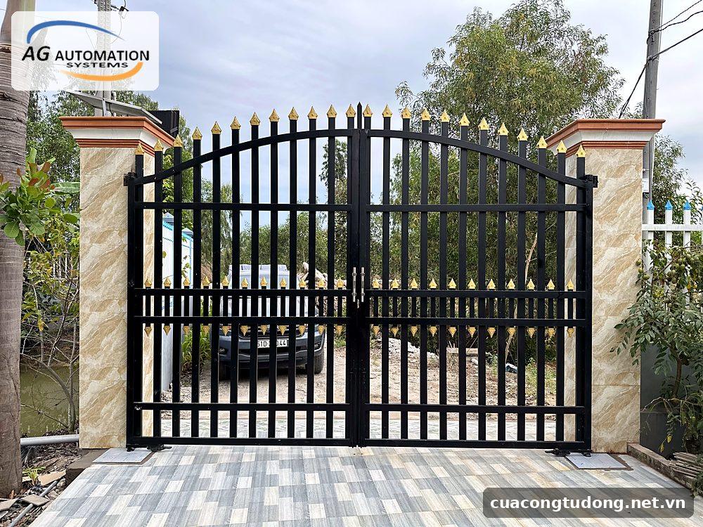 Cổng sắt mái vòm 2 cánh tự động